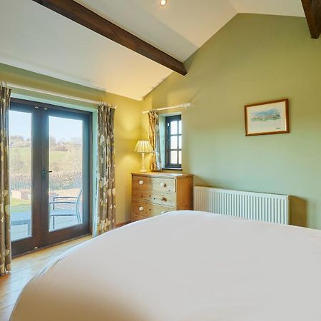 Host & Stay - Tregaer Mill Barn Dingestow Екстериор снимка