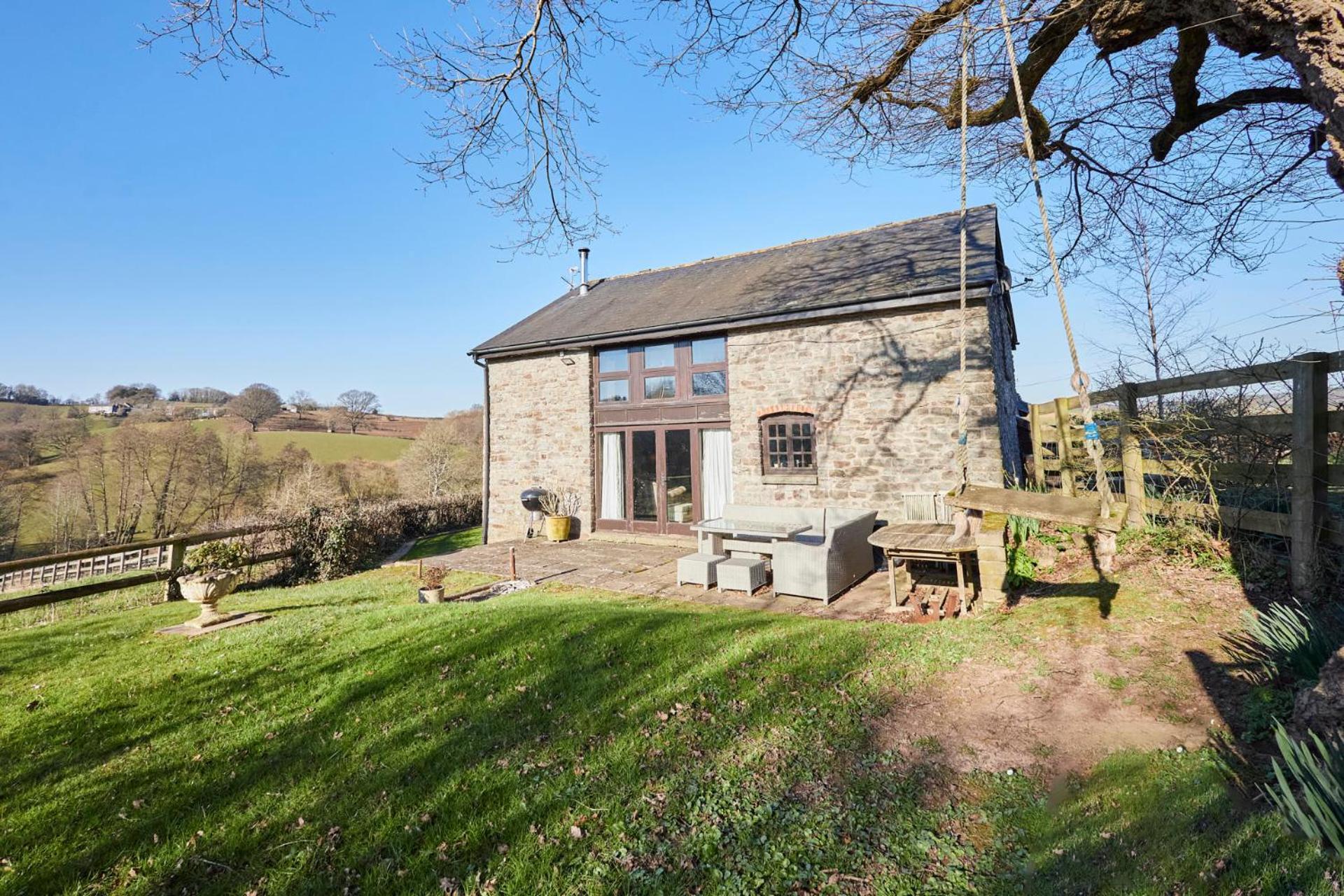 Host & Stay - Tregaer Mill Barn Dingestow Екстериор снимка